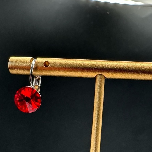 Swarovski Element round drop earrings - New - Picture 5 of 13